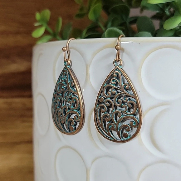 VERDIGRIS SCROLLED TEARDROP EARRINGS - Picture 1 of 5